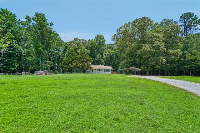 221 Mills Creek Path, Hiram, GA 30141