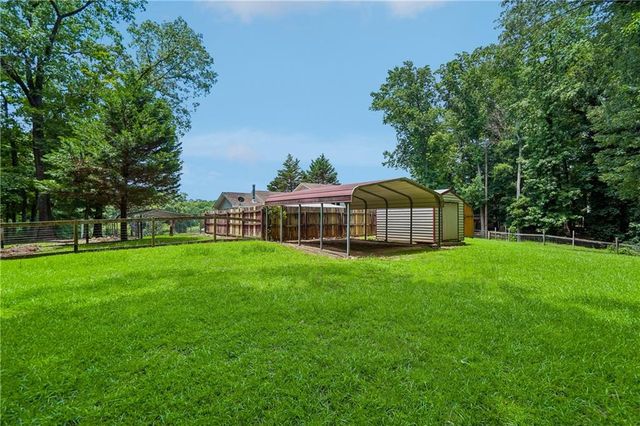 221 Mills Creek Path, Hiram, GA 30141