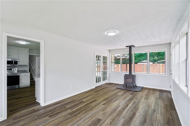 221 Mills Creek Path, Hiram, GA 30141