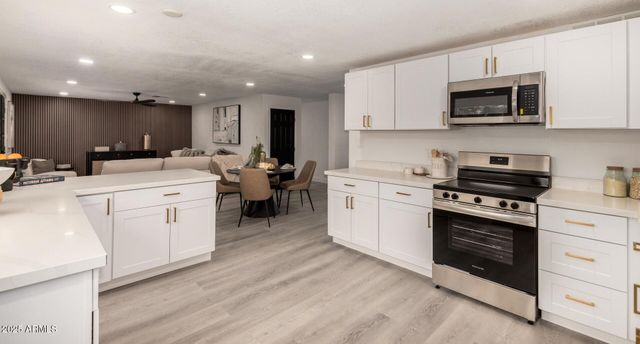 3774 E EVANS Drive, Phoenix, AZ 85032