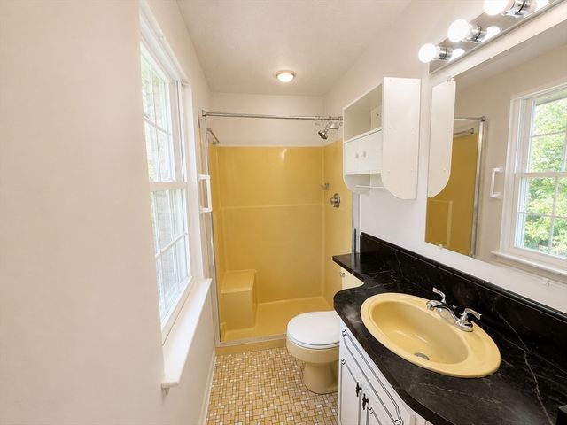 39 Christopher Dr G, Stoughton, MA 02072