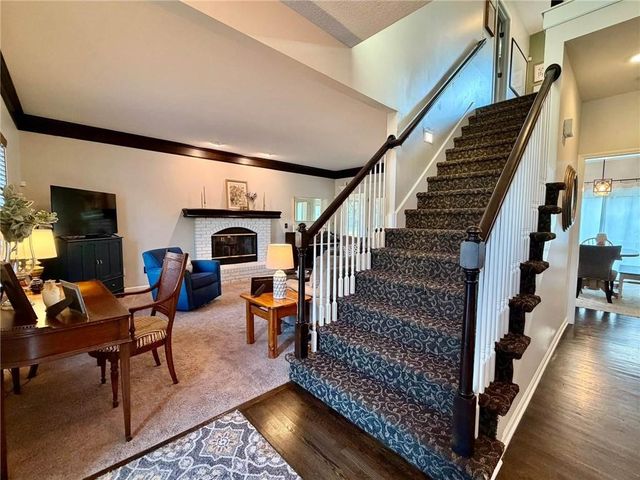 1403 NE 94th Court, Kansas City, MO 64155