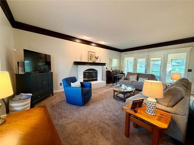 1403 NE 94th Court, Kansas City, MO 64155