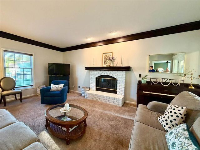 1403 NE 94th Court, Kansas City, MO 64155