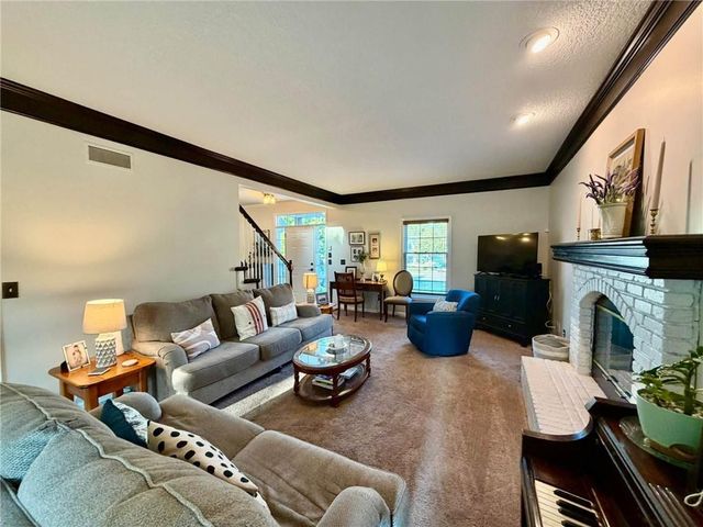 1403 NE 94th Court, Kansas City, MO 64155