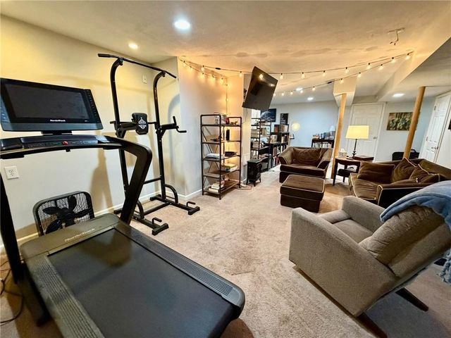 1403 NE 94th Court, Kansas City, MO 64155