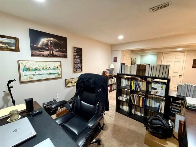 1403 NE 94th Court, Kansas City, MO 64155