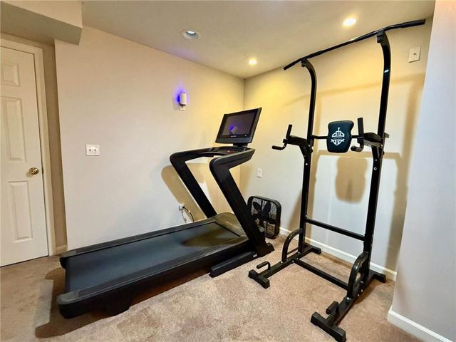 1403 NE 94th Court, Kansas City, MO 64155