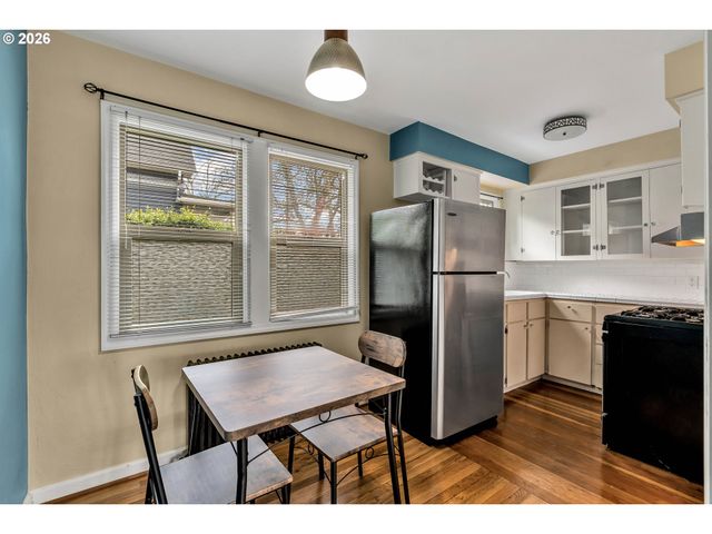 1411 N ALBERTA St 1, Portland, OR 97217