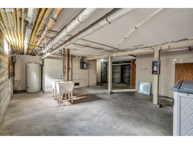 1411 N ALBERTA St 1, Portland, OR 97217