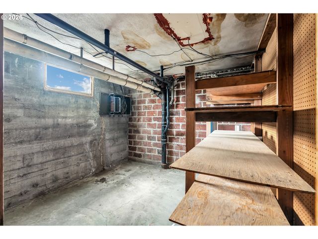 1411 N ALBERTA St 1, Portland, OR 97217