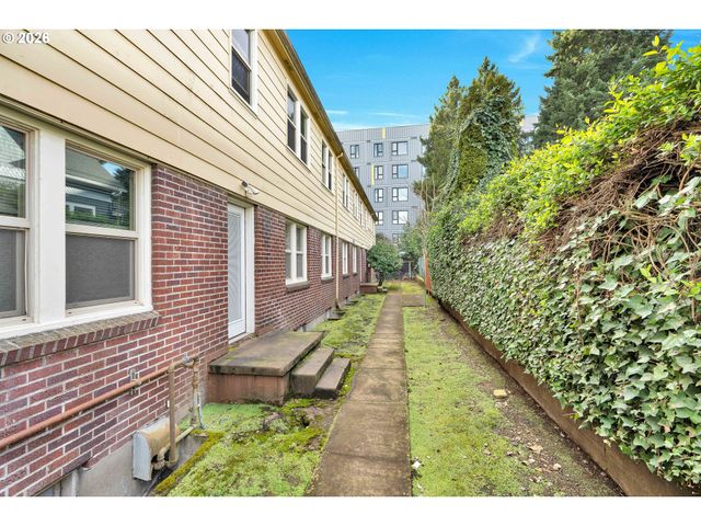 1411 N ALBERTA St 1, Portland, OR 97217