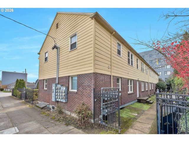 1411 N ALBERTA St 1, Portland, OR 97217