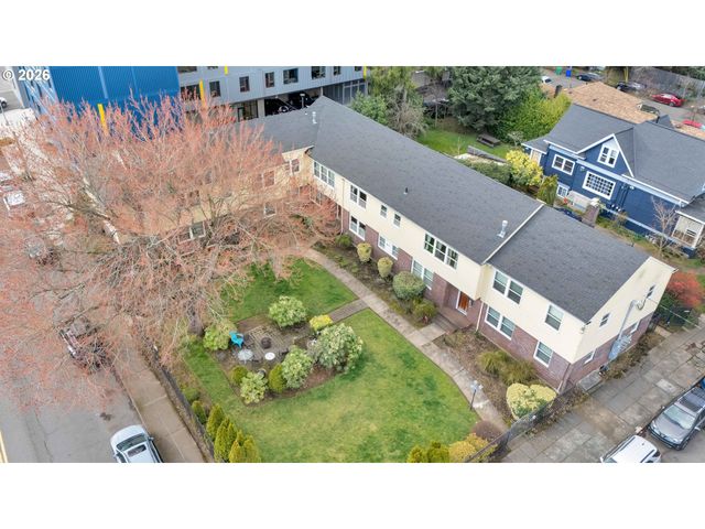1411 N ALBERTA St 1, Portland, OR 97217