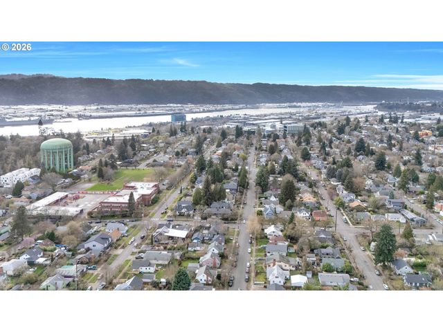 1411 N ALBERTA St 1, Portland, OR 97217