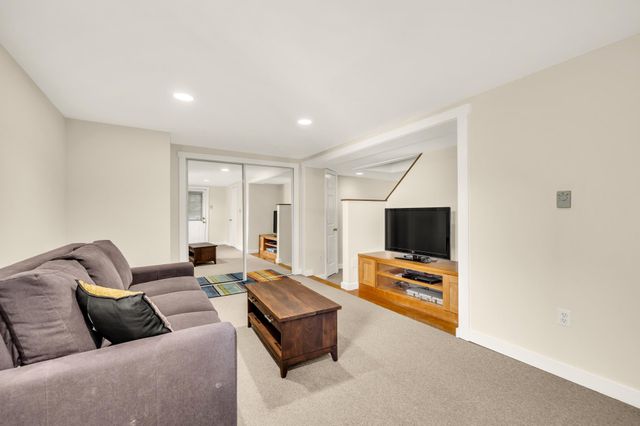 4215 OAKRIDGE, Chevy Chase, MD 20815