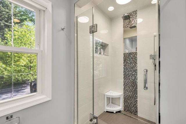 4215 OAKRIDGE, Chevy Chase, MD 20815