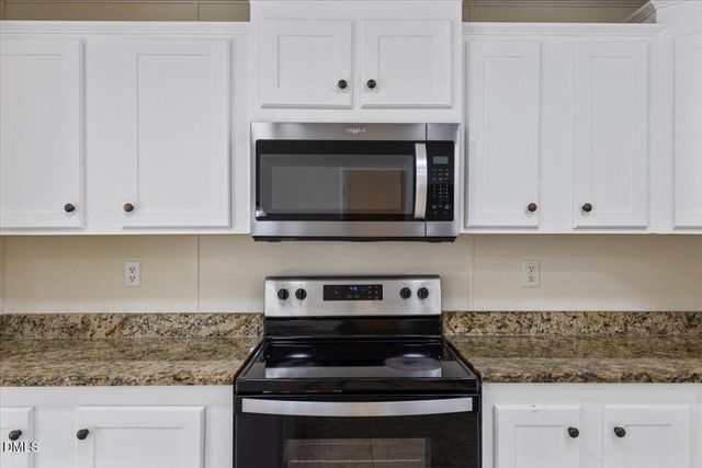 922 Humminfbird Road, Four Oaks, NC 27524