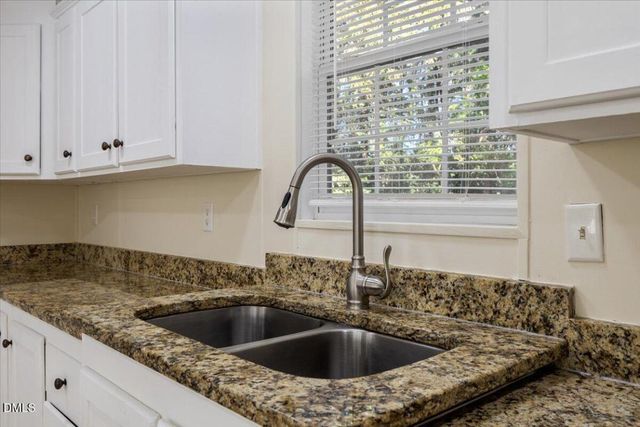 922 Humminfbird Road, Four Oaks, NC 27524