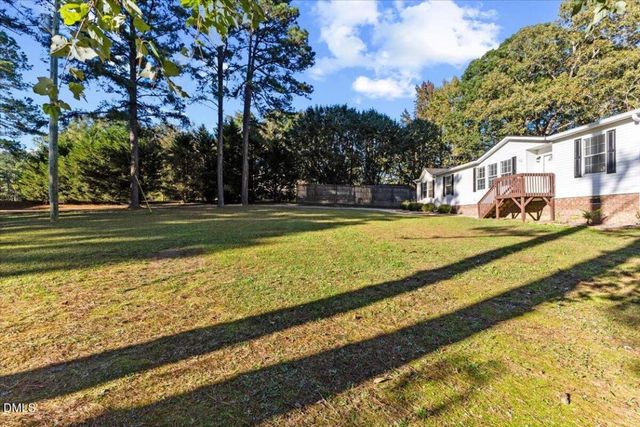 922 Humminfbird Road, Four Oaks, NC 27524