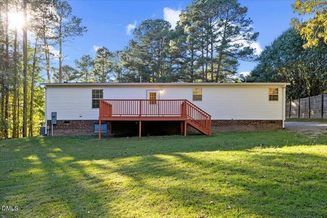 922 Humminfbird Road, Four Oaks, NC 27524