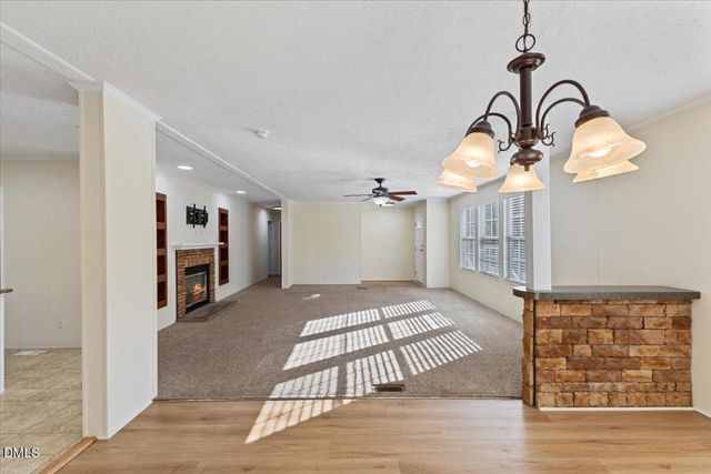 922 Humminfbird Road, Four Oaks, NC 27524