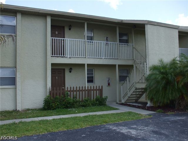 723 SE 10th ST, Cape Coral, FL 33990