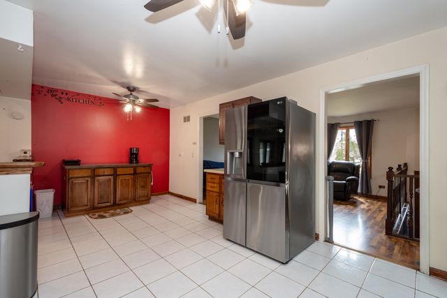 25172 W Columbia Bay Drive, Lake Villa, IL 60046