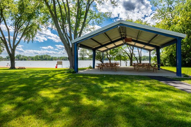 25172 W Columbia Bay Drive, Lake Villa, IL 60046