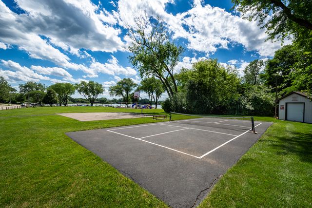 25172 W Columbia Bay Drive, Lake Villa, IL 60046