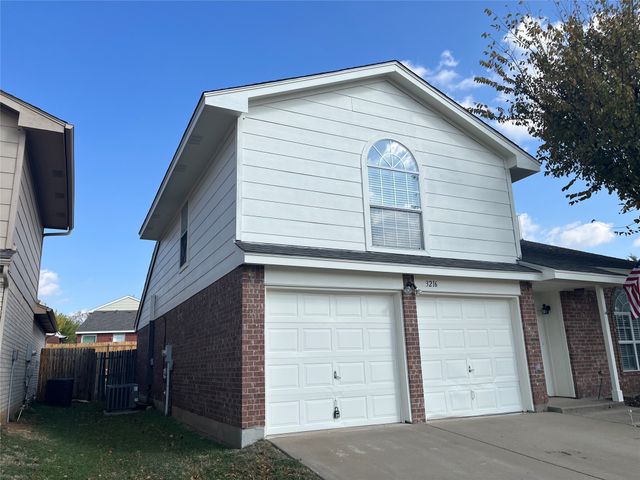 3216 Fountain Parkway, Fort Worth, TX 76053