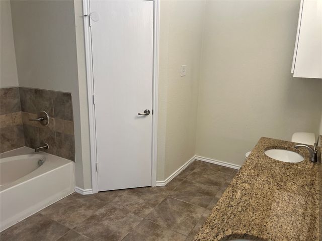 3216 Fountain Parkway, Fort Worth, TX 76053