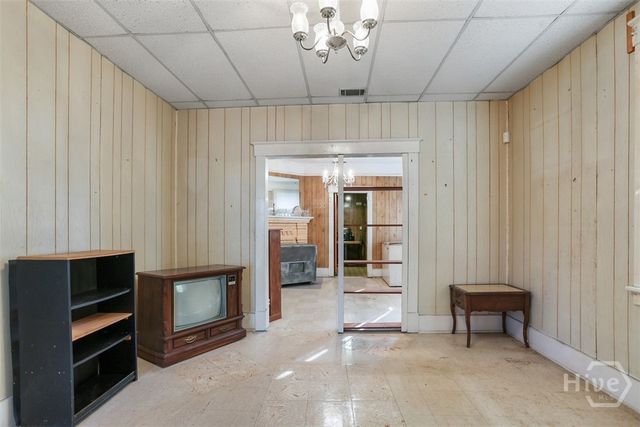 607 Seiler Avenue, Savannah, GA 31405