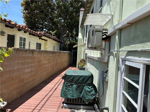 10338 Eastborne, Los Angeles, CA 90024