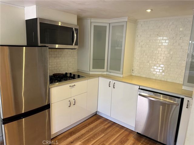 10338 Eastborne, Los Angeles, CA 90024