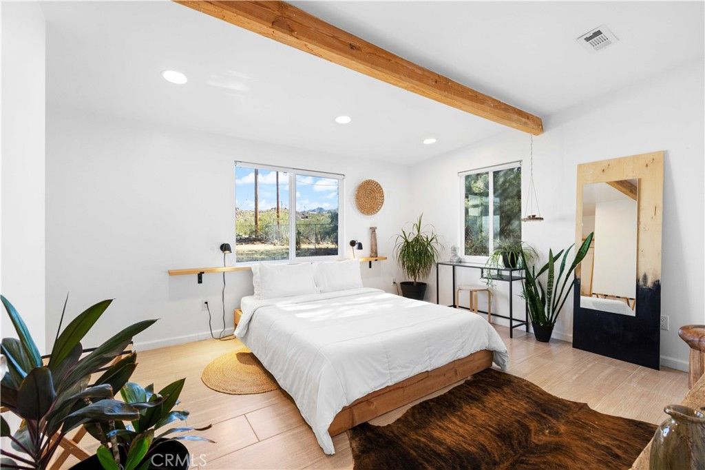 Image 16 of property listing at 61879 Valley View Circle, Joshua Tree, CA 92252