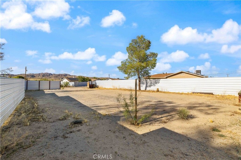 Image 33 of property listing at 61879 Valley View Circle, Joshua Tree, CA 92252