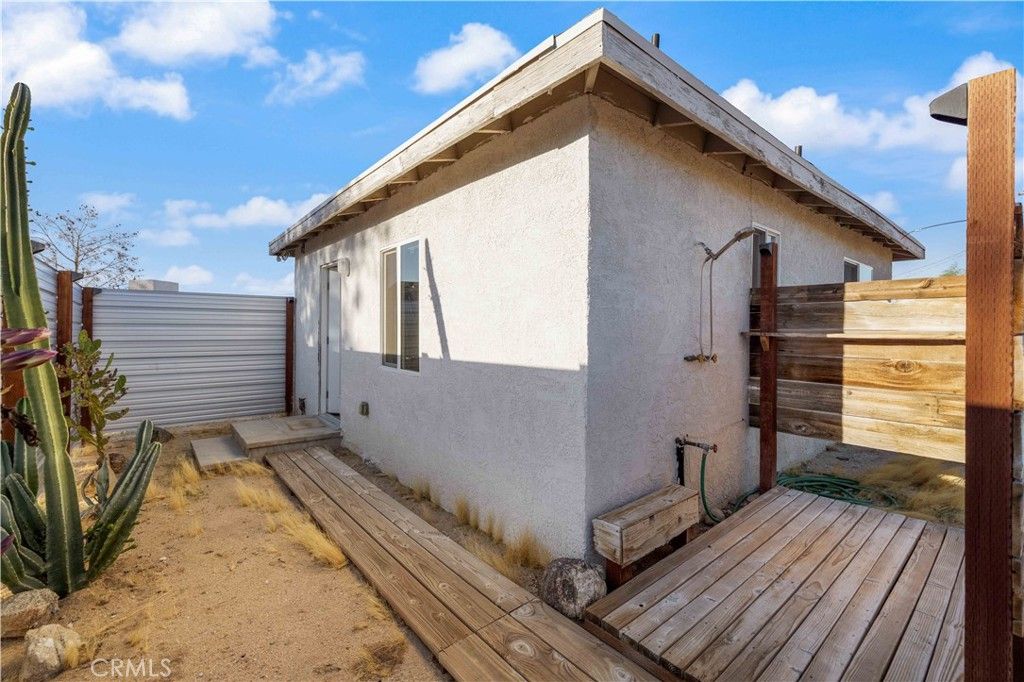 Image 38 of property listing at 61879 Valley View Circle, Joshua Tree, CA 92252