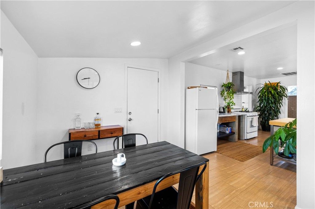 Image 7 of property listing at 61879 Valley View Circle, Joshua Tree, CA 92252