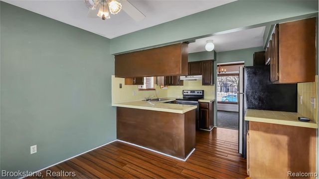 18046 Gaylord Court, Clinton Township, MI 48035