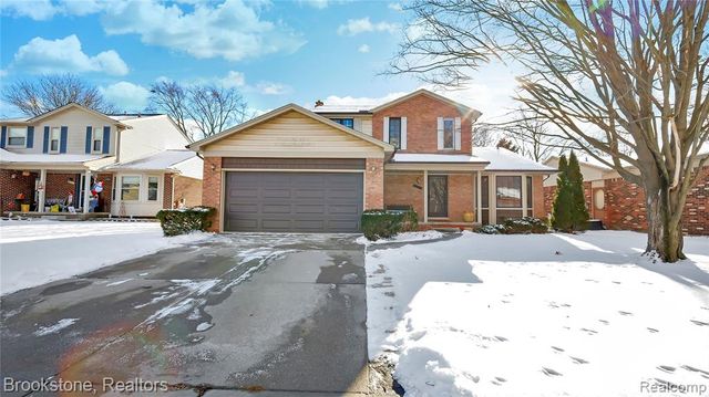 18046 Gaylord Court, Clinton Township, MI 48035