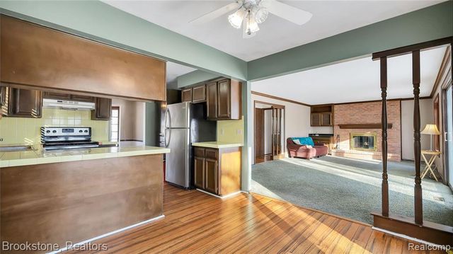 18046 Gaylord Court, Clinton Township, MI 48035