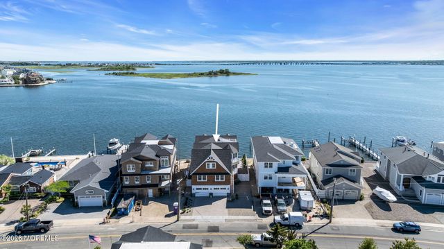 153 Pershing Boulevard, Lavallette, NJ 08735