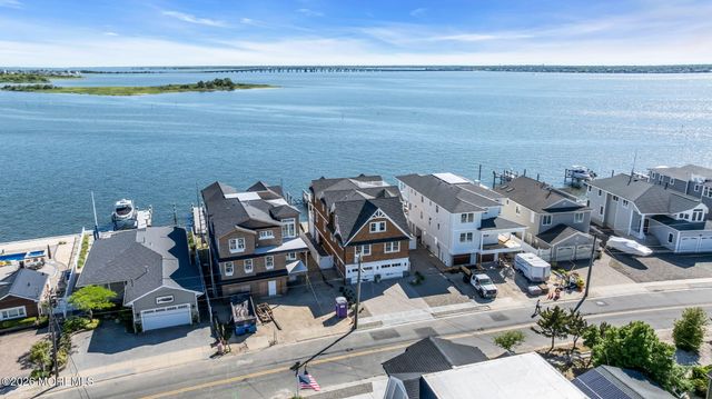 153 Pershing Boulevard, Lavallette, NJ 08735