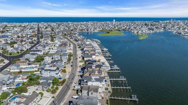 153 Pershing Boulevard, Lavallette, NJ 08735