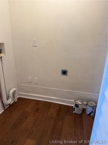 1611 King Street, New Albany, IN 47150