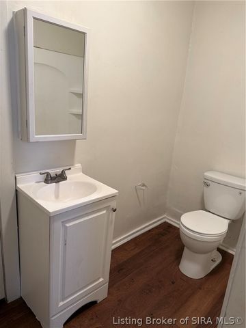 1611 King Street, New Albany, IN 47150