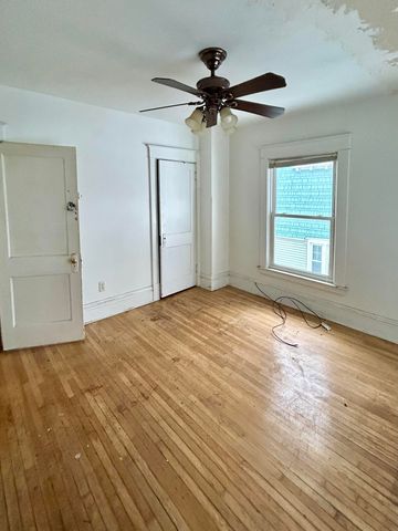 747 Prince Street SE, Grand Rapids, MI 49507