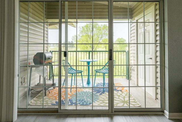 150 West Rockford Drive, 11, Branson, MO 65616