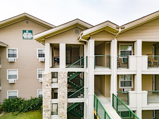150 West Rockford Drive, 11, Branson, MO 65616